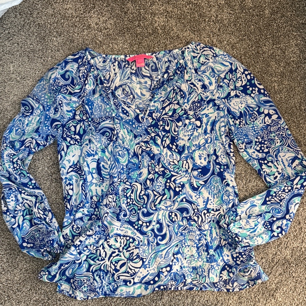 Lilly Pulitzer Blue and White Patterned Blouse